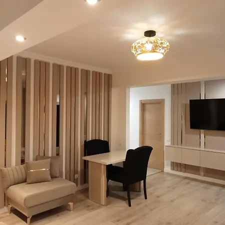 Elegant Suite - Titan Park-2